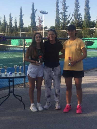 &Delta;&epsilon;ύ&tau;&epsilon;&rho;&eta; &theta;έ&sigma;&eta; &sigma;&tau;&omicron; &delta;&iota;&pi;&lambda;ό &gamma;&iota;&alpha; &Sigma;&tau;&alpha;ύ&rho;&eta; &Kappa;ά&mu;&pi;&alpha; &sigma;&tau;&omicron; &delta;&iota;&pi;&lambda;ό (&Epsilon;1)