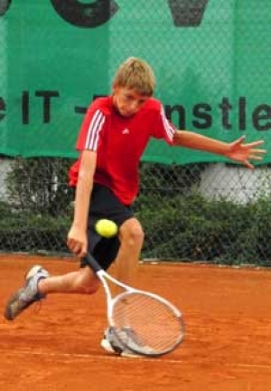 4o Open Junior &Lambda;ά&rho;&iota;&sigma;&alpha;